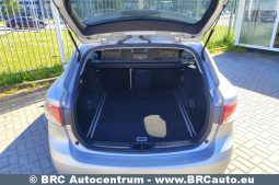 Toyota Avensis 2.2 D-CAT Wagon Automatas 2011 full