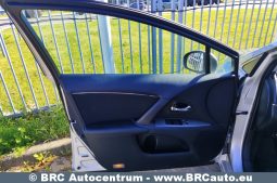 Toyota Avensis 2.2 D-CAT Wagon Automatas 2011 full