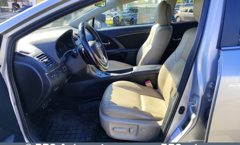 Toyota Avensis 2.2 D-CAT Wagon Automatas 2011 full