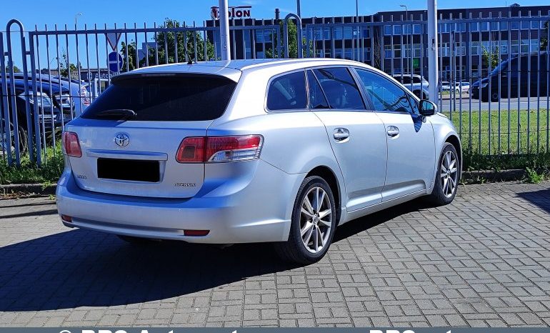 Toyota Avensis 2.2 D-CAT Wagon Automatas 2011 full