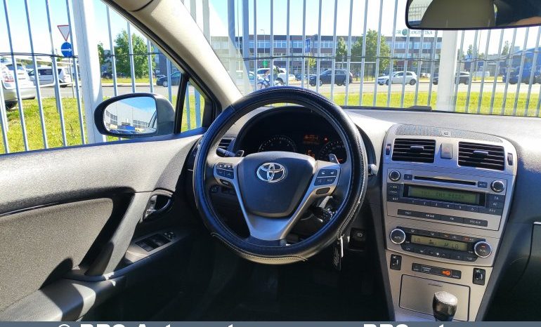 Toyota Avensis 2.2 D-CAT Wagon Automatas 2011 full