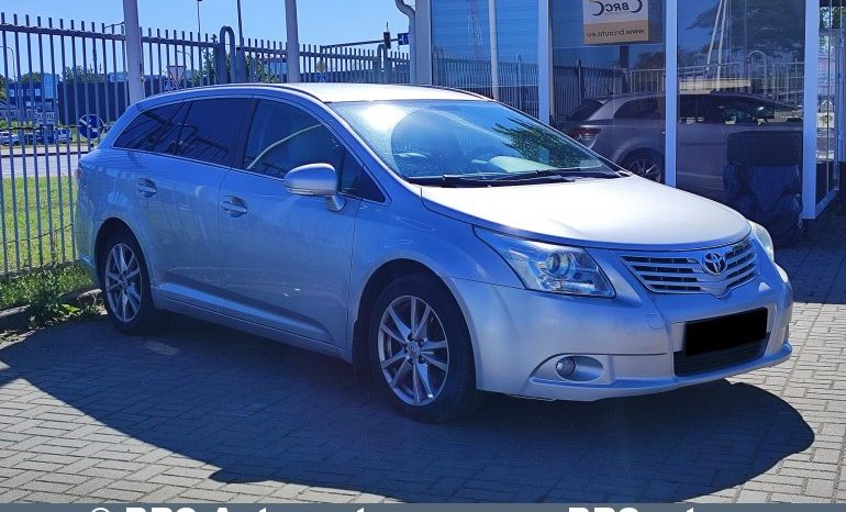 Toyota Avensis 2.2 D-CAT Wagon Automatas 2011 full
