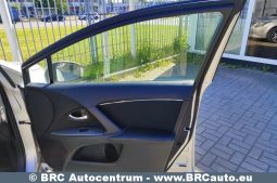 Toyota Avensis 2.2 D-CAT Wagon Automatas 2011 full