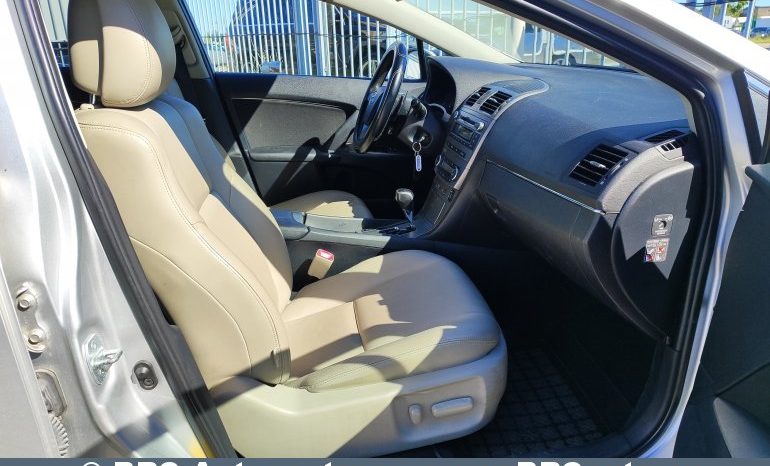 Toyota Avensis 2.2 D-CAT Wagon Automatas 2011 full