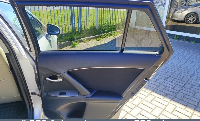 Toyota Avensis 2.2 D-CAT Wagon Automatas 2011 full