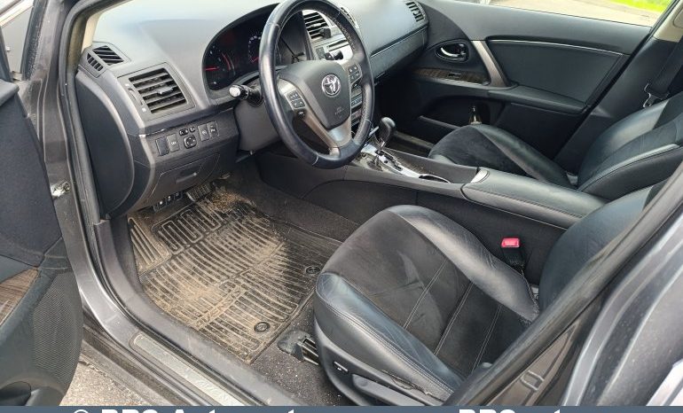 Toyota Avensis Combi 2.2 D-4D Executive Automatas 2015 full