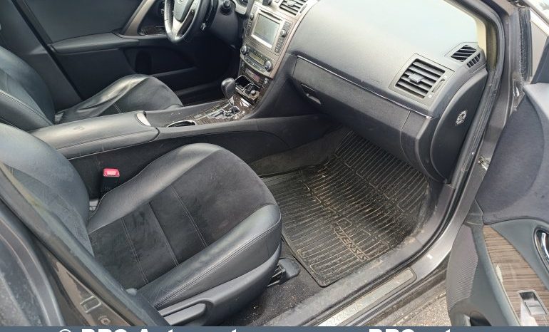 Toyota Avensis Combi 2.2 D-4D Executive Automatas 2015 full