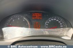 Toyota Avensis Combi 2.2 D-4D Executive Automatas 2015 full