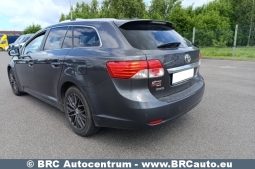 Toyota Avensis Combi 2.2 D-4D Executive Automatas 2015 full
