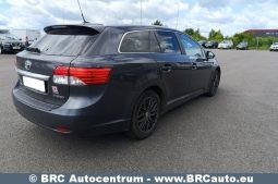 Toyota Avensis Combi 2.2 D-4D Executive Automatas 2015 full
