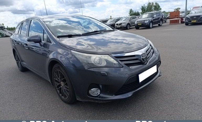 Toyota Avensis Combi 2.2 D-4D Executive Automatas 2015 full