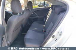Toyota Avensis 2.0 2017 full
