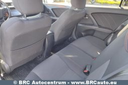Toyota Avensis 2.0 2017 full