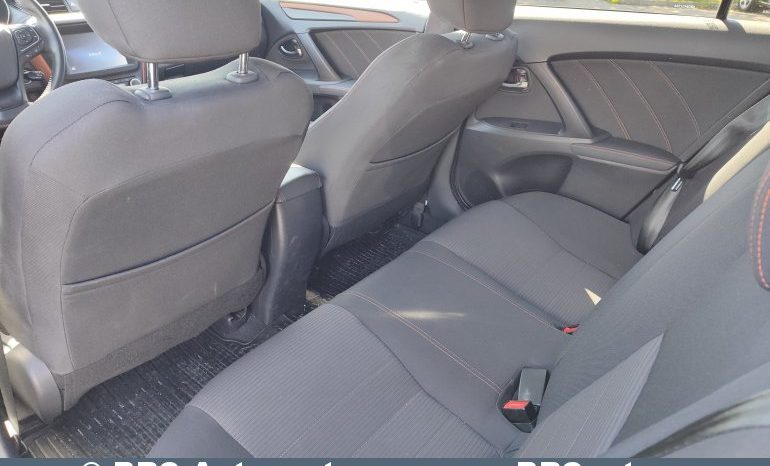 Toyota Avensis 2.0 2017 full