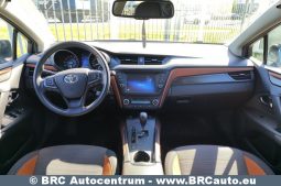 Toyota Avensis 2.0 2017 full