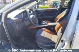 Toyota Avensis 2.0 2017 full