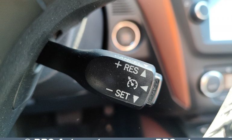 Toyota Avensis 2.0 2017 full