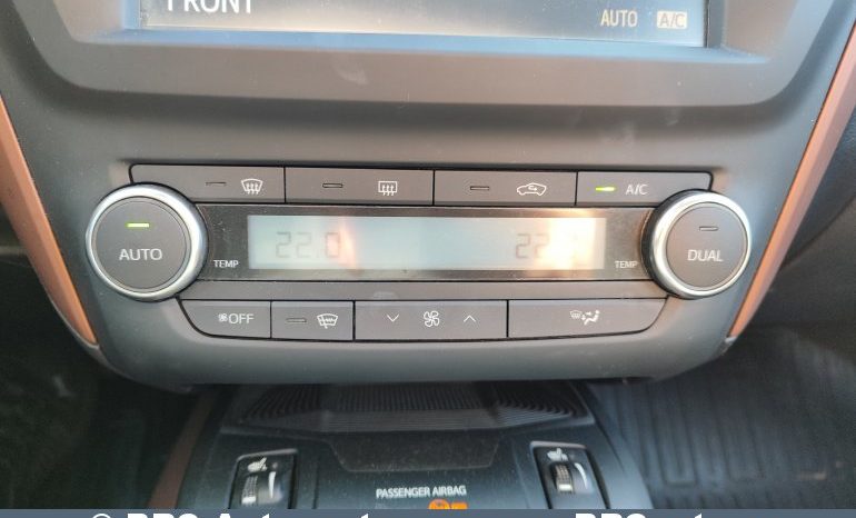 Toyota Avensis 2.0 2017 full