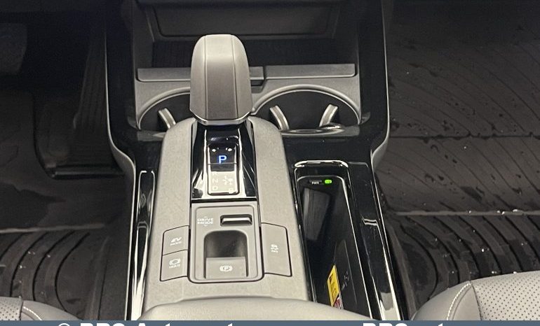 Toyota Prius 2.0 Hybrid Automatas 2023 full