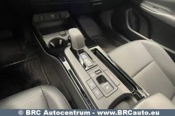 Toyota Prius 2.0 Hybrid Automatas 2023 full