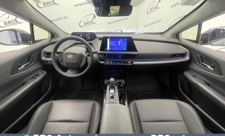 Toyota Prius 2.0 Hybrid Automatas 2023 full