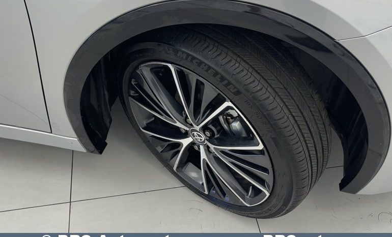 Toyota Prius 2.0 Hybrid Automatas 2023 full