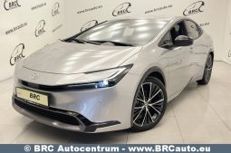 Toyota Prius 2.0 Hybrid Automatas 2023 full