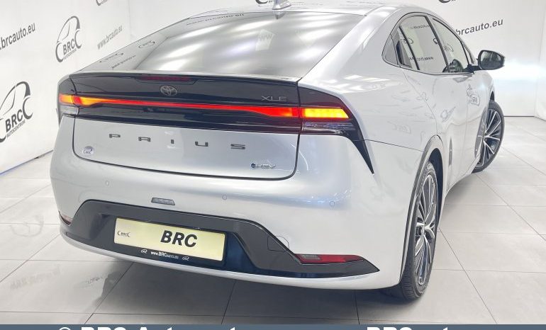 Toyota Prius 2.0 Hybrid Automatas 2023 full