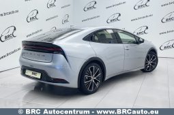 Toyota Prius 2.0 Hybrid Automatas 2023 full