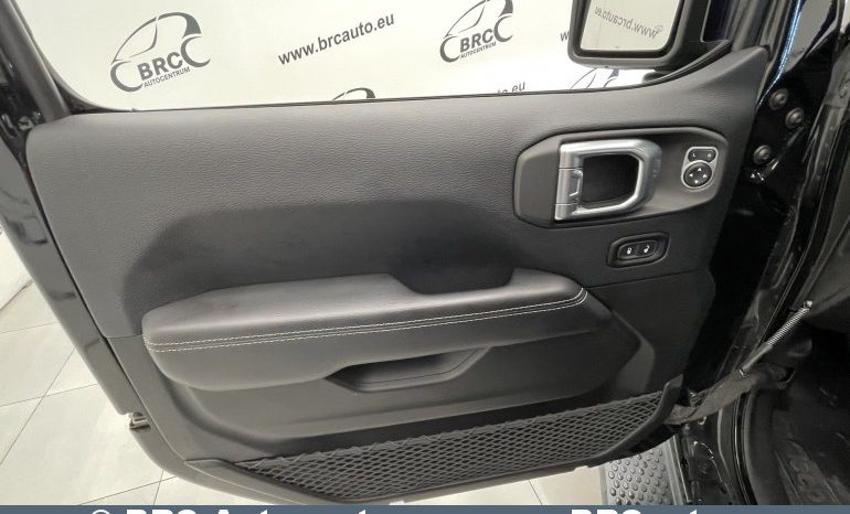 Jeep Wrangler Sahara Unlimited 2.0L T-GDi Automatas 2019 full