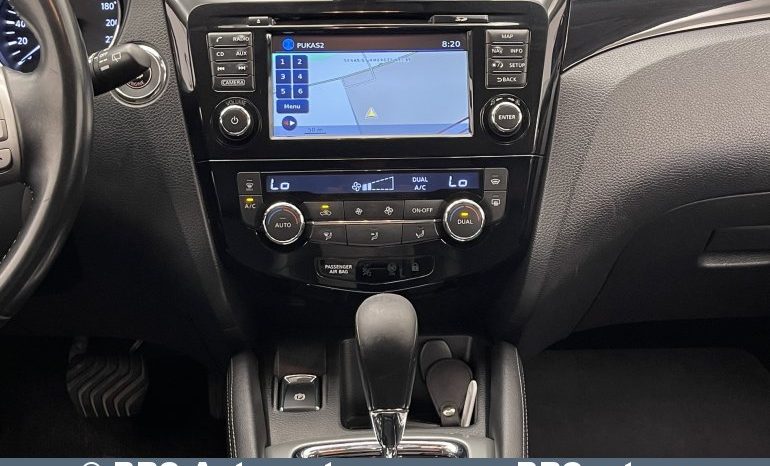 Nissan Qashqai 1.2 DiG-T Automatas 2015 full