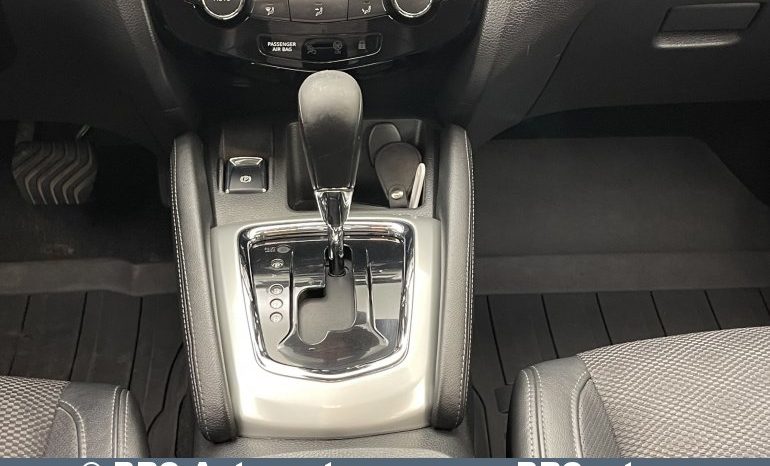 Nissan Qashqai 1.2 DiG-T Automatas 2015 full