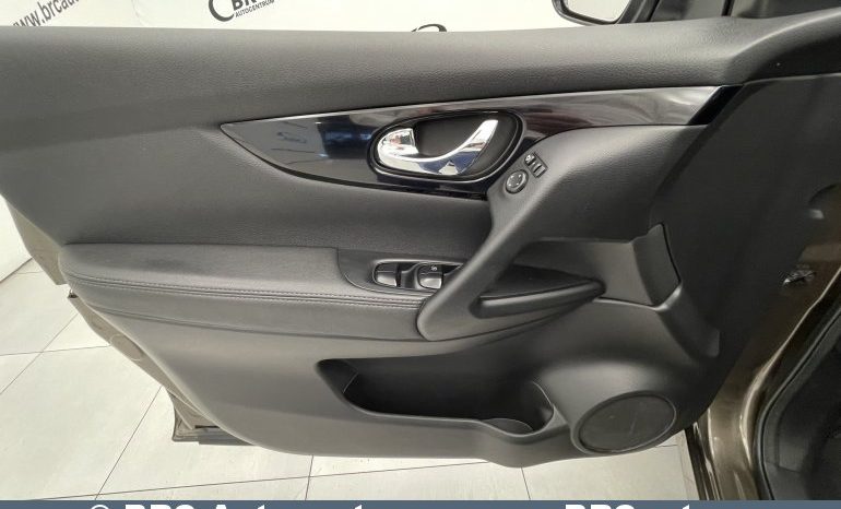 Nissan Qashqai 1.2 DiG-T Automatas 2015 full
