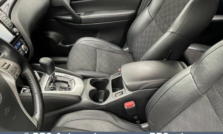 Nissan Qashqai 1.2 DiG-T Automatas 2015 full