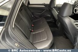 Volkswagen Passat 2.0TDI DSG SE Sedan 2014 full
