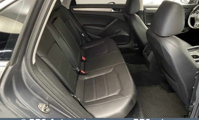 Volkswagen Passat 2.0TDI DSG SE Sedan 2014 full