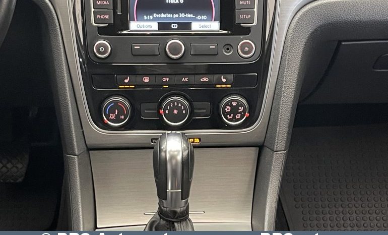 Volkswagen Passat 2.0TDI DSG SE Sedan 2014 full