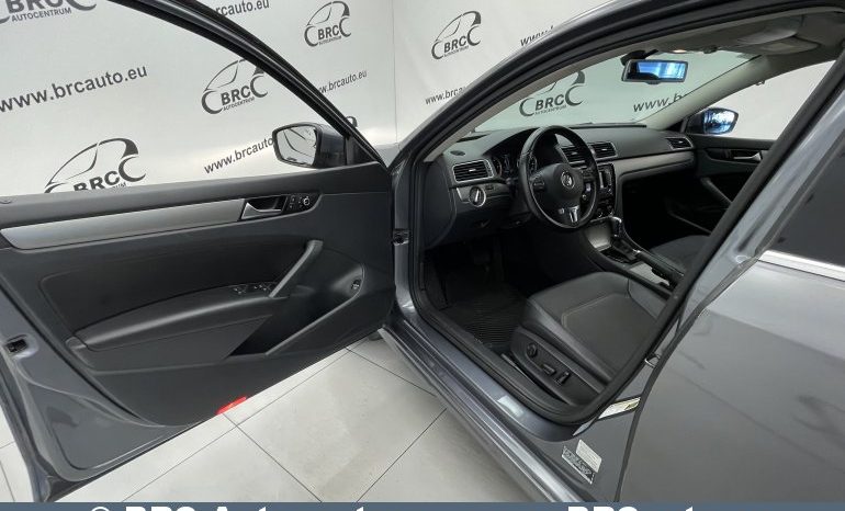 Volkswagen Passat 2.0TDI DSG SE Sedan 2014 full