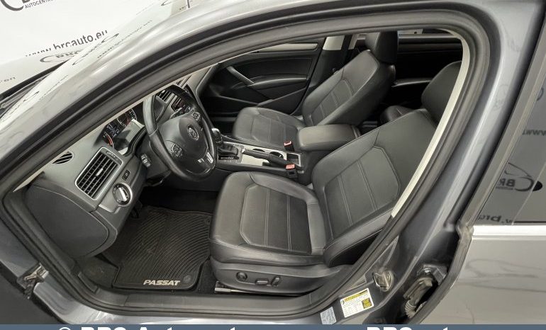 Volkswagen Passat 2.0TDI DSG SE Sedan 2014 full