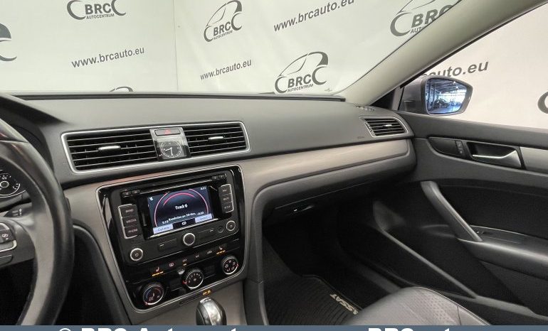 Volkswagen Passat 2.0TDI DSG SE Sedan 2014 full