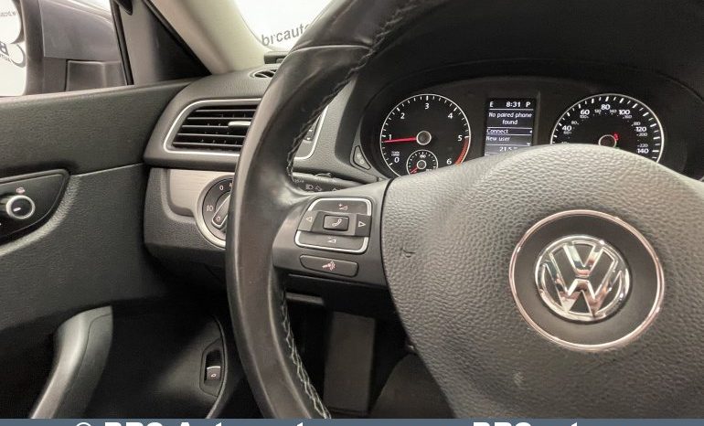 Volkswagen Passat 2.0TDI DSG SE Sedan 2014 full