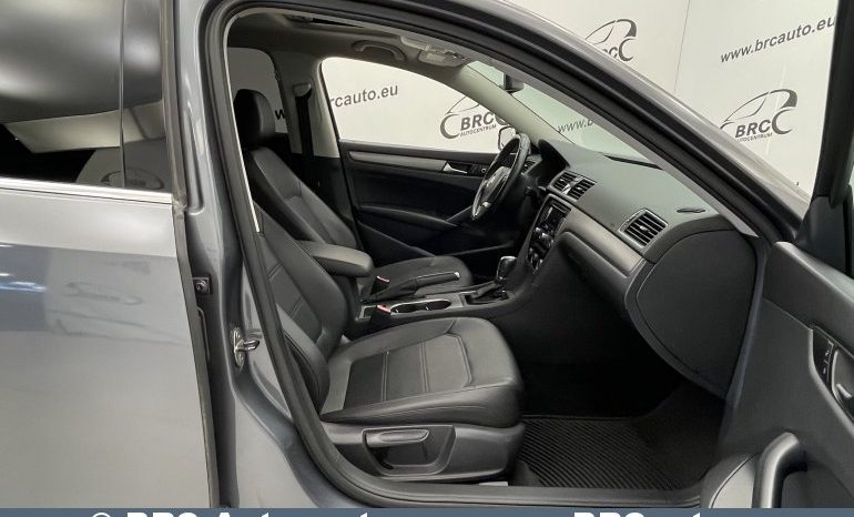 Volkswagen Passat 2.0TDI DSG SE Sedan 2014 full