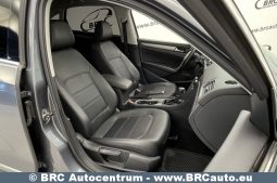 Volkswagen Passat 2.0TDI DSG SE Sedan 2014 full
