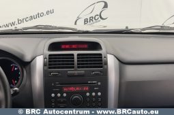 Suzuki Grand Vitara 2.0 AWD 2010 full