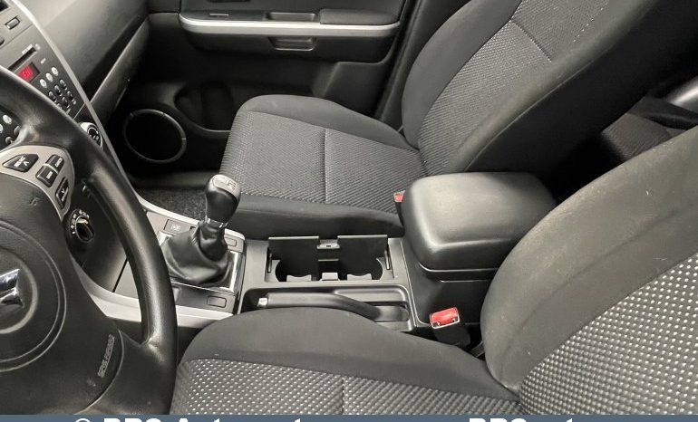 Suzuki Grand Vitara 2.0 AWD 2010 full
