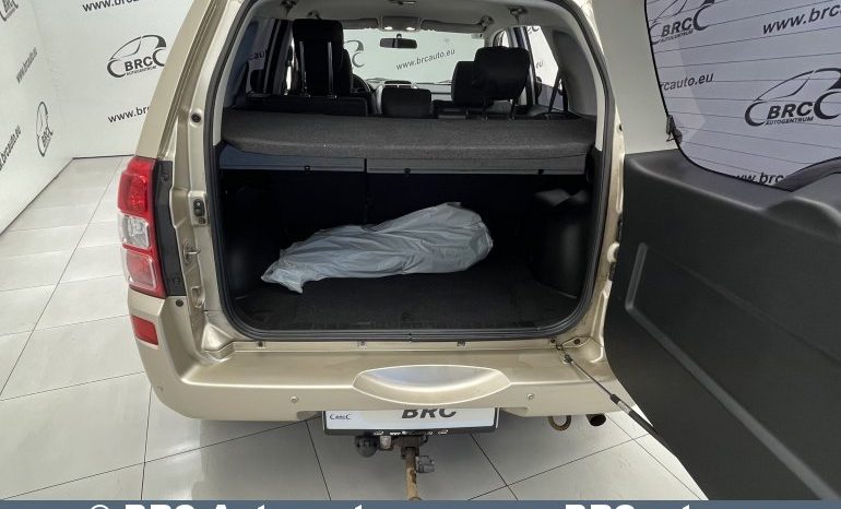 Suzuki Grand Vitara 2.0 AWD 2010 full