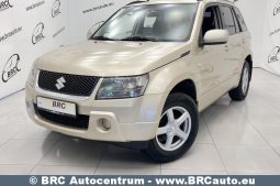 Suzuki Grand Vitara 2.0 AWD 2010 full