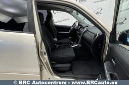 Suzuki Grand Vitara 2.0 AWD 2010 full