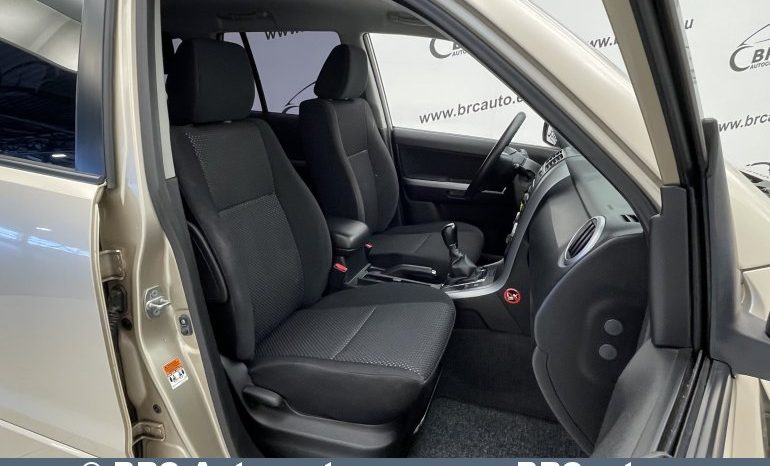 Suzuki Grand Vitara 2.0 AWD 2010 full