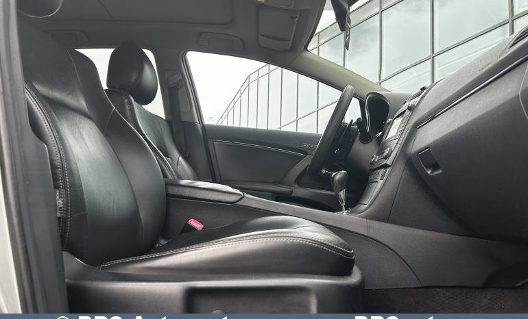 Toyota Avensis 2.2 D-CAT Wagon Automatas 2012 full
